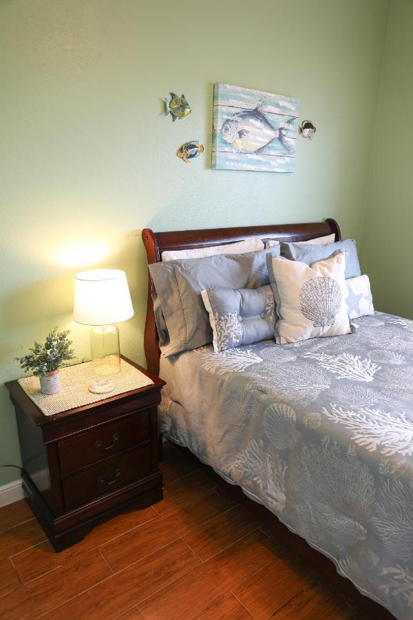 סיינט פיטרסברג Dolphin Bay In Boca Ciega Resort - 2Br, Pool, Bay View מראה חיצוני תמונה